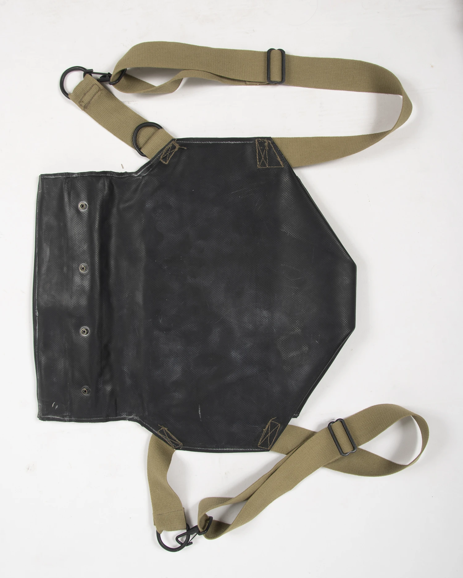 M7 Assault Gas Mask Bag, khaki straps 3 M7 Assault Gas Mask Bag, khaki straps